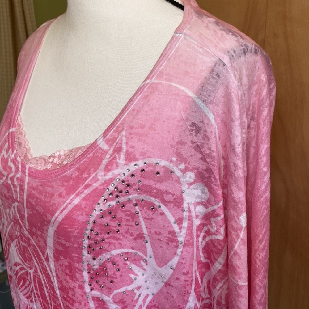 Sold as a set.Womens Maurices medium top with Womens Maurices large tank top. - Picture 3 of 15